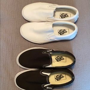 2 pairs of vans!!